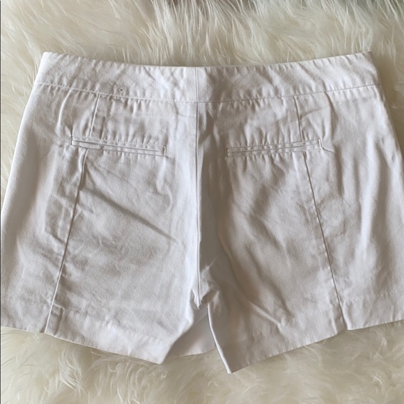 All shorts 2/$30 ✅ Gap white linen shorts - Picture 2 of 3